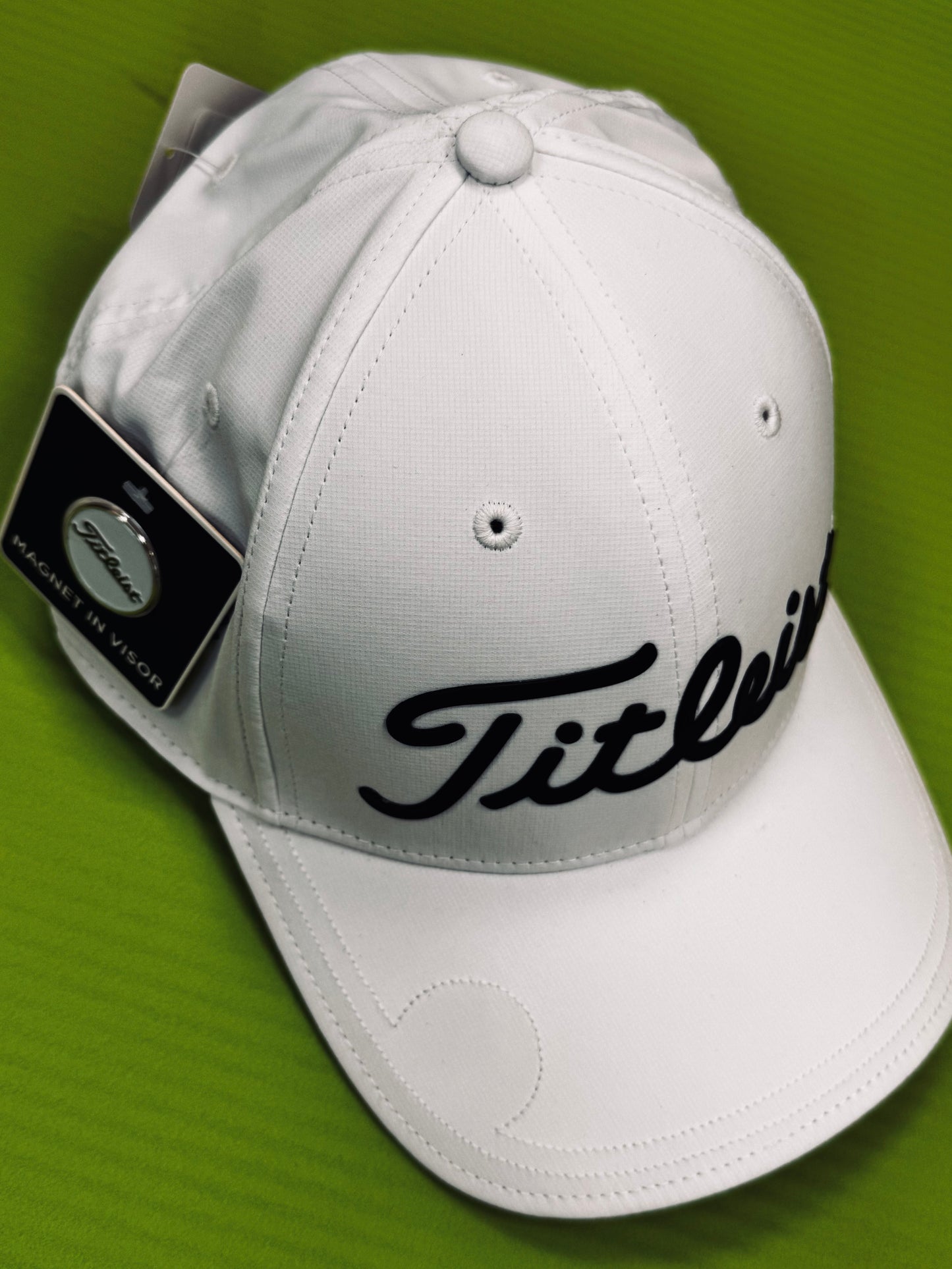 Titleist Players Performance Cap with Ball Marker